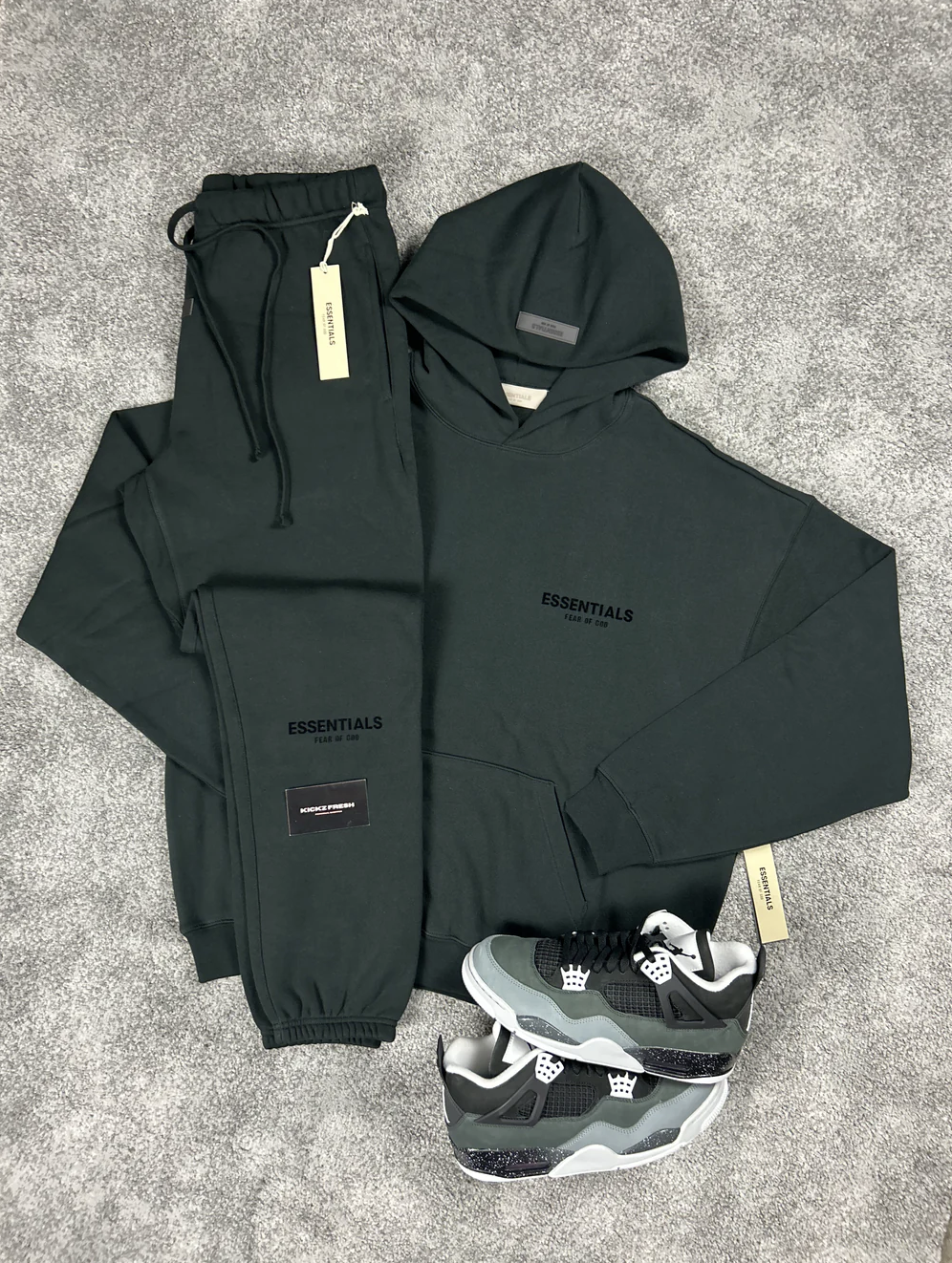 SURVÊTEMENT NOIR FOG ESSENTIALS