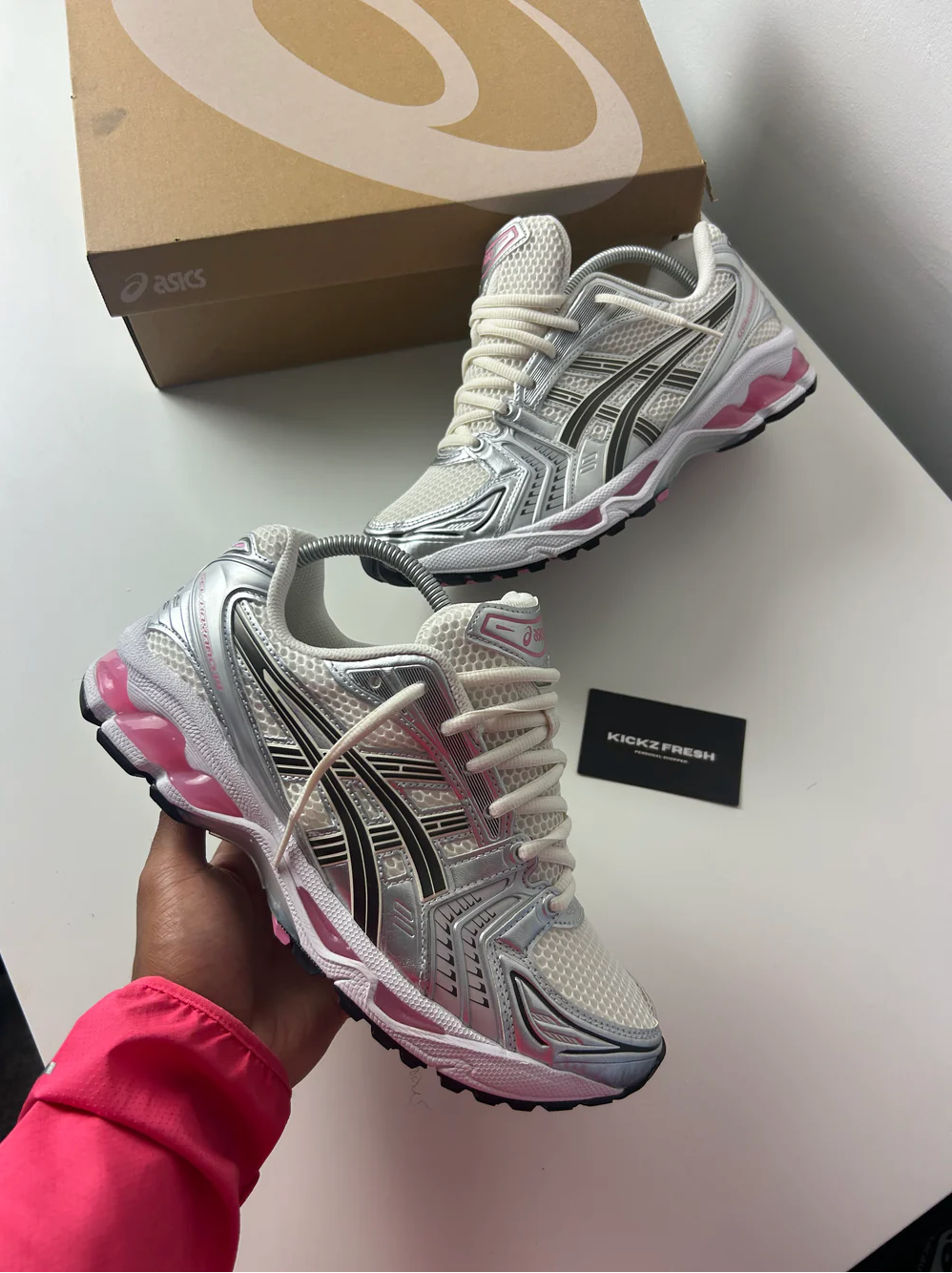 ASICS GEL KAYANO 14 CRÈME ROSE