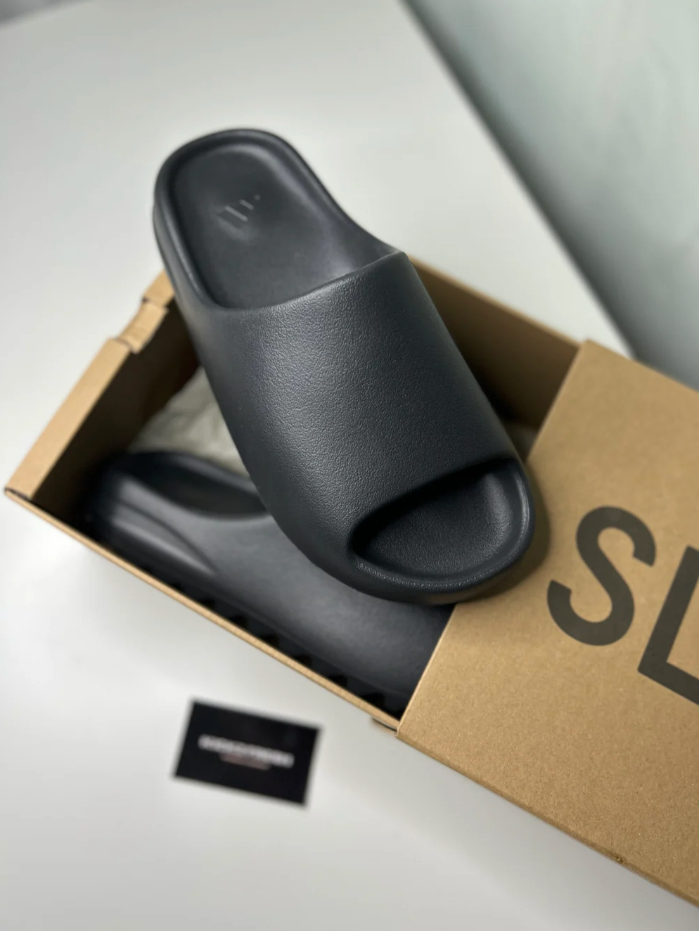 YEEZY SLIDE ONYX