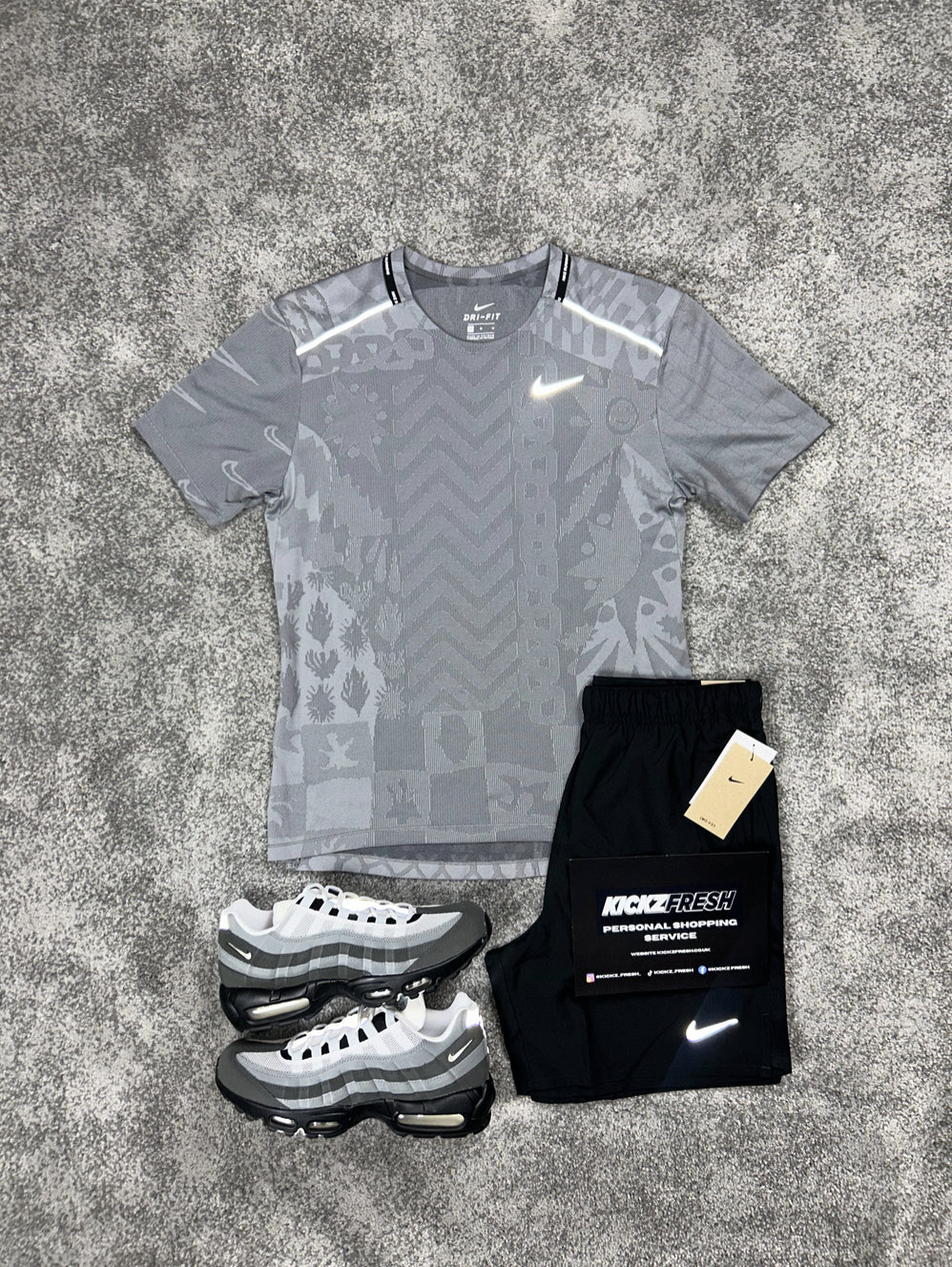 ENSEMBLE NIKE MILER TOKYO GRIS POUR HOMME