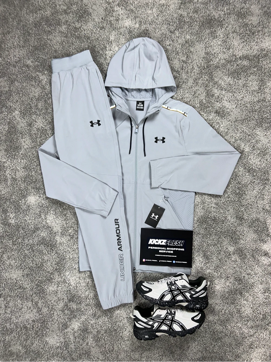 SURVÊTEMENT GRIS CLAIR TISSÉ UNDER ARMOUR