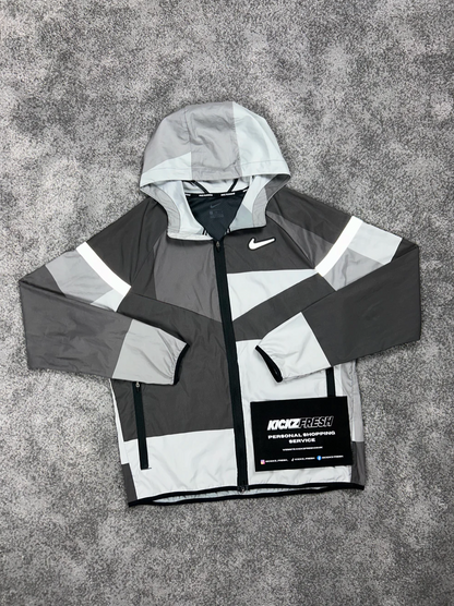 VESTE NIKE WINDRUNNER « PATCH WORK »