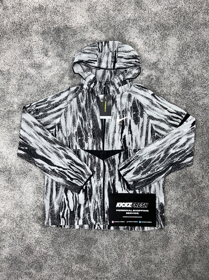 VESTE NIKE WINDRUNNER ZEBRA « NOIR BLANC »