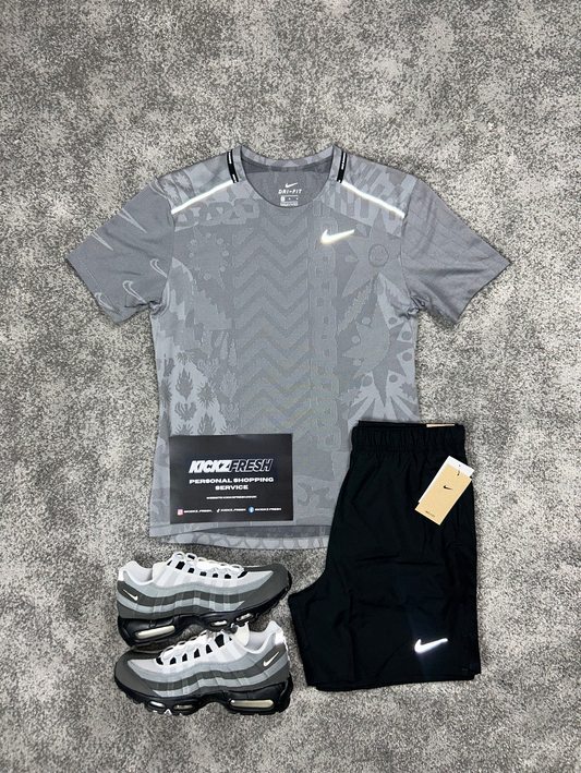 ENSEMBLE NIKE MILER TOKYO GRIS POUR HOMME