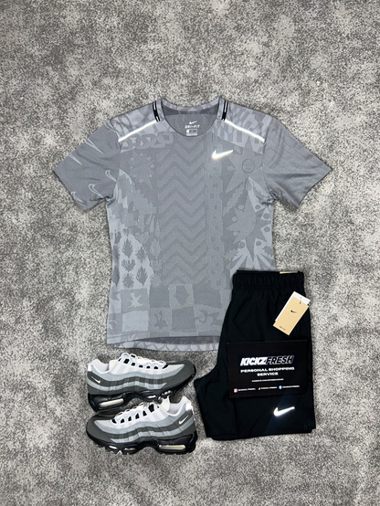 ENSEMBLE NIKE MILER TOKYO GRIS POUR HOMME